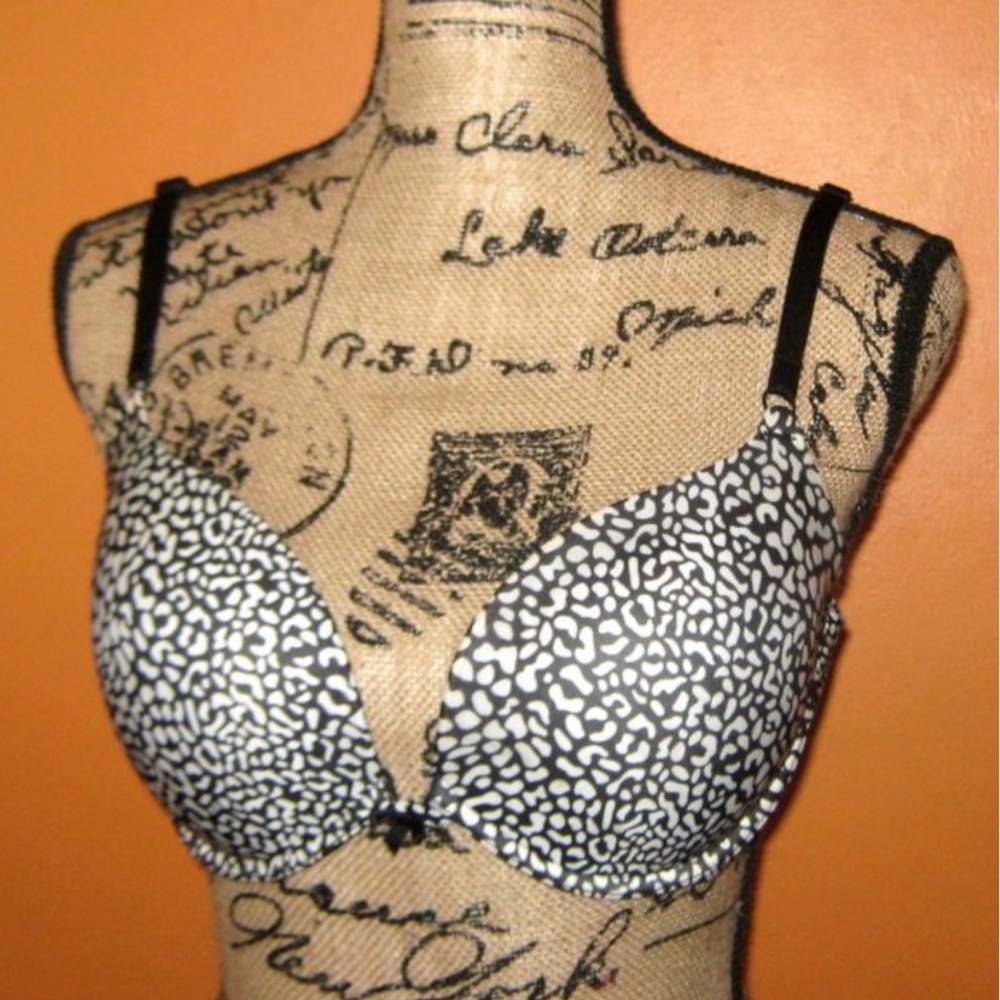 Victoria’s Secret 38C Animal Print Push Up Bra